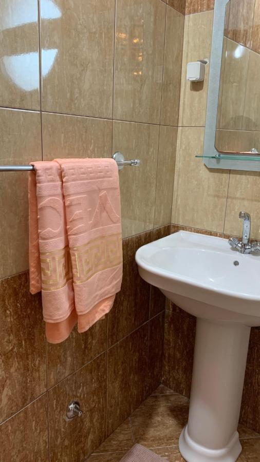 Guest House Nuhii Ulcinj Bagian luar foto