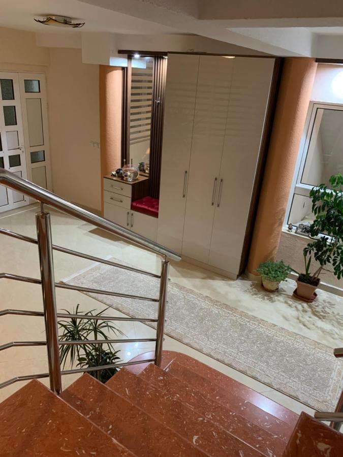 Guest House Nuhii Ulcinj Bagian luar foto