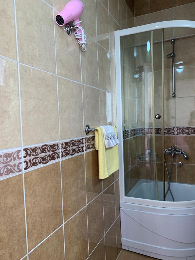 Guest House Nuhii Ulcinj Bagian luar foto